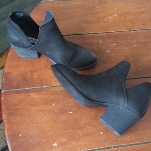 Steve Madden Black Size 7.5 Booties
